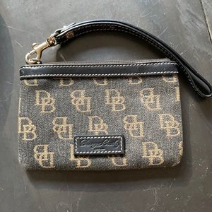 Dooney & Bourke wristlet